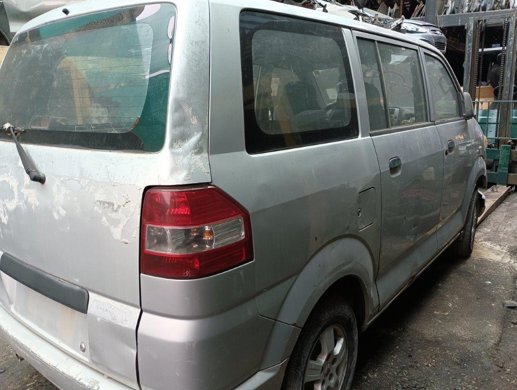  Suzuki APV 2006    EN DESARME